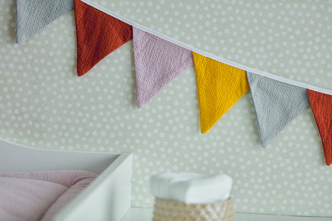 Chaîne fanion double crêpe gris jaune rose automne rouge