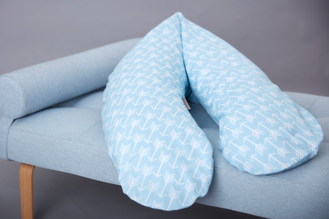 coussin d'allaitement de qualité flèches blanches sur bleu