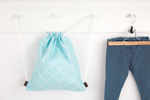 Sac à cordon demi-cercles blancs sur menthe pastel