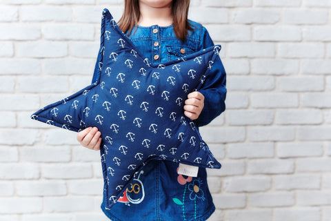 Oreiller Etoile Ancres Blanches sur Bleu Foncé