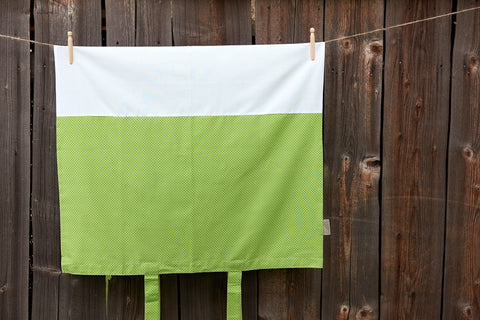 Housse pour coussin de table à langer pois blancs sur vert