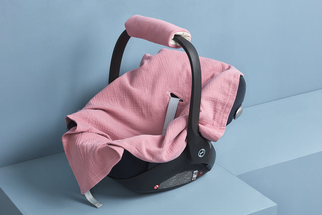Couverture bébé pour l'été en mousseline rose