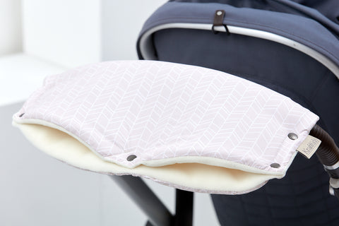 Landau Muff motif de plumes blanches sur rose