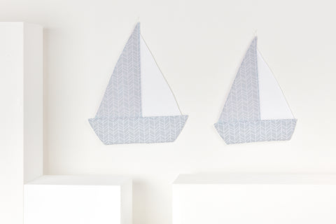 Motif de plumes blanches de voilier sur bleu Motif de plumes blanches sur gris