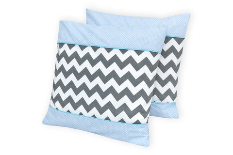 Housse de Coussin Pois Blancs sur Chevron Bleu Clair Gris