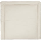 Eine rechteckige KraftKids Wickelauflage Leinen Natur Braun mit erhabenen, gepolsterten Rändern und einer glatten, einfarbig beigen Oberfläche, von oben betrachtet auf weißem Hintergrund.